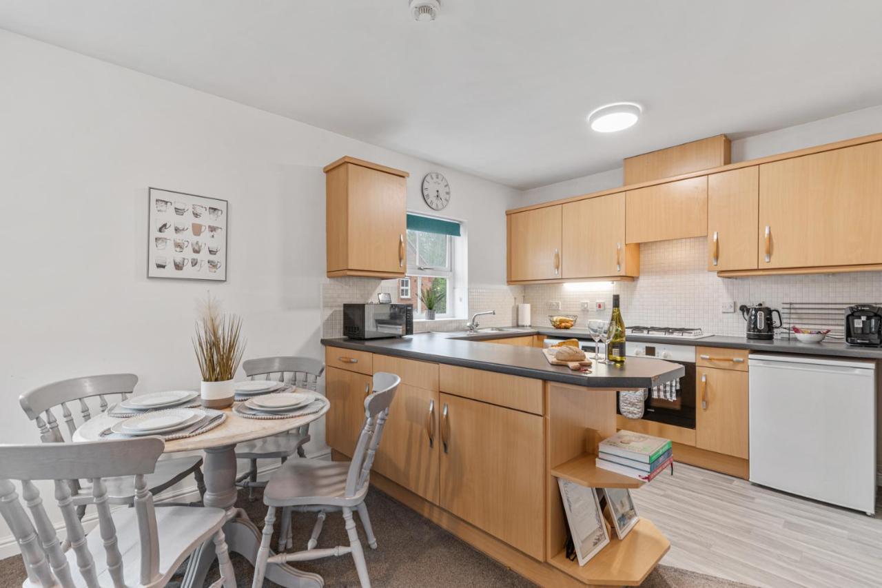 Silver Stag Properties, Modern 2 Bedroom House Thringstone Kültér fotó